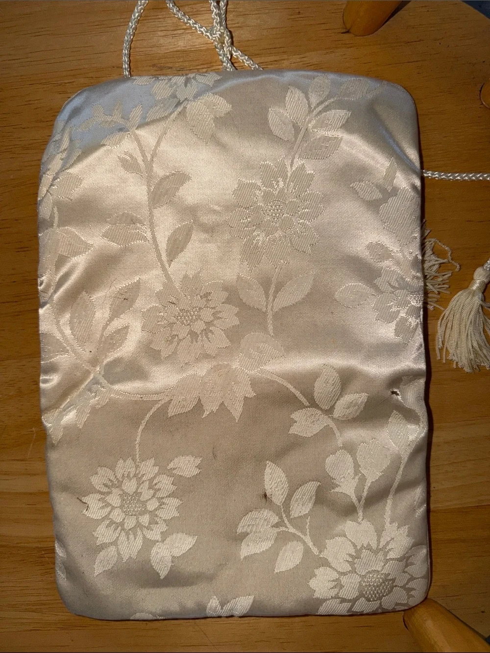 Vintage Monet Jewelry Ivory Flowered Fabric Zippered & Roll Travel Case